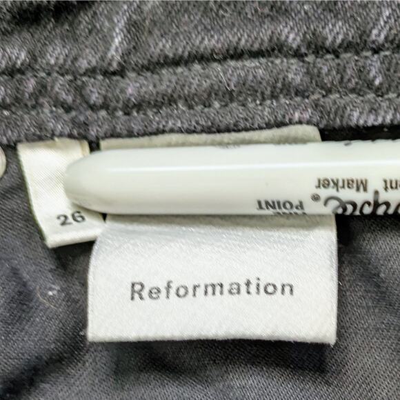 Reformation Belted Skinny Jeans 26 Gray Black High Rise Tie Waist Skinny EUC ✨ - Picture 3 of 10